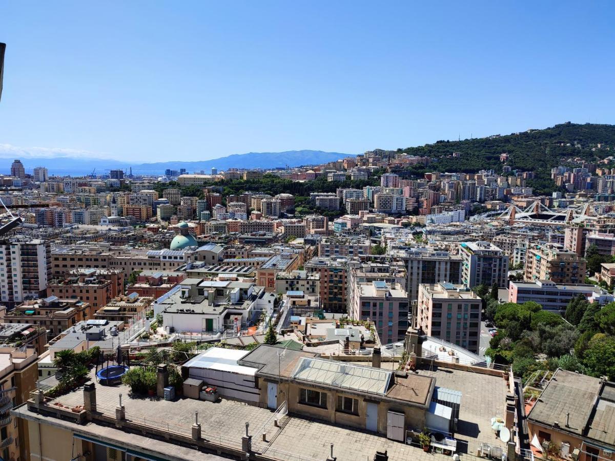 Donny Dude Panorama * Genoa